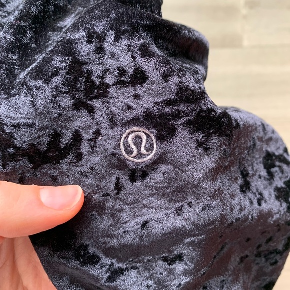 EUC 🍋 Lululemon Ready to Crush Jogger - Picture 9 of 9